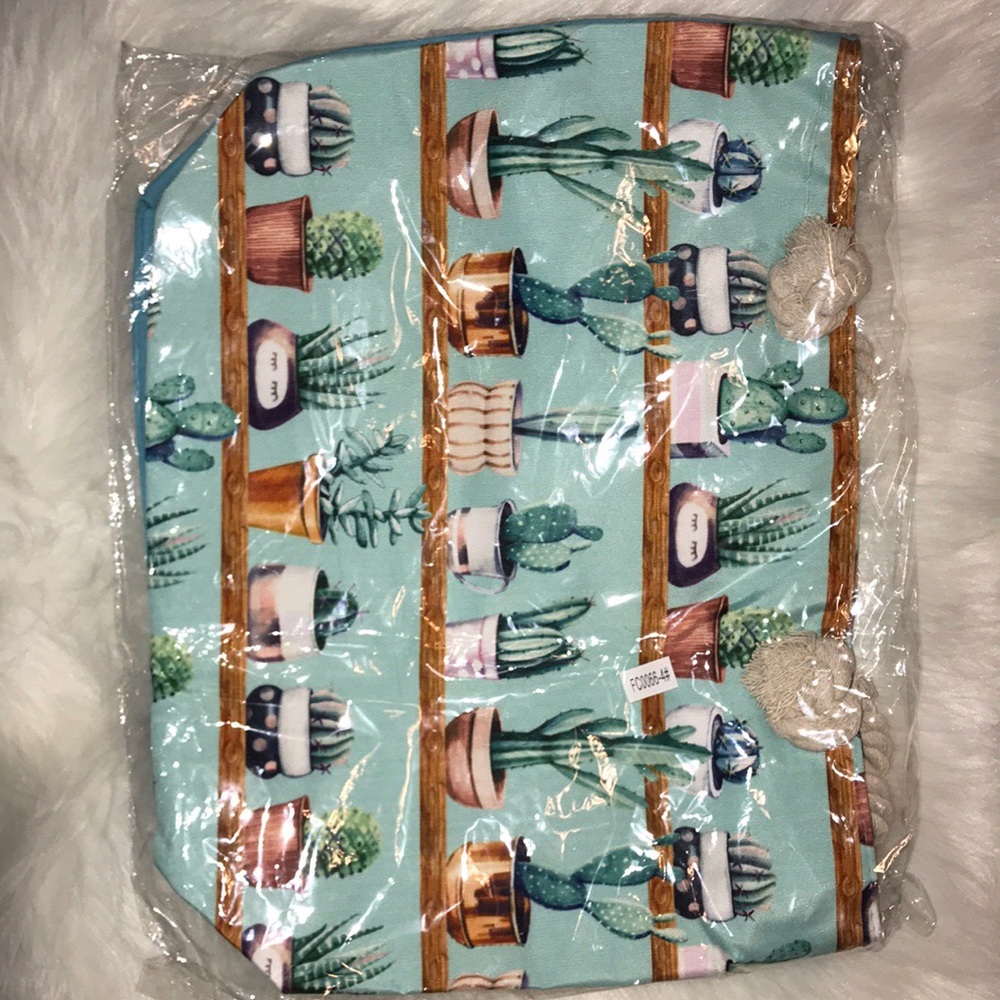 Cute Cactus 🌵 Totes - Picture 2 of 3